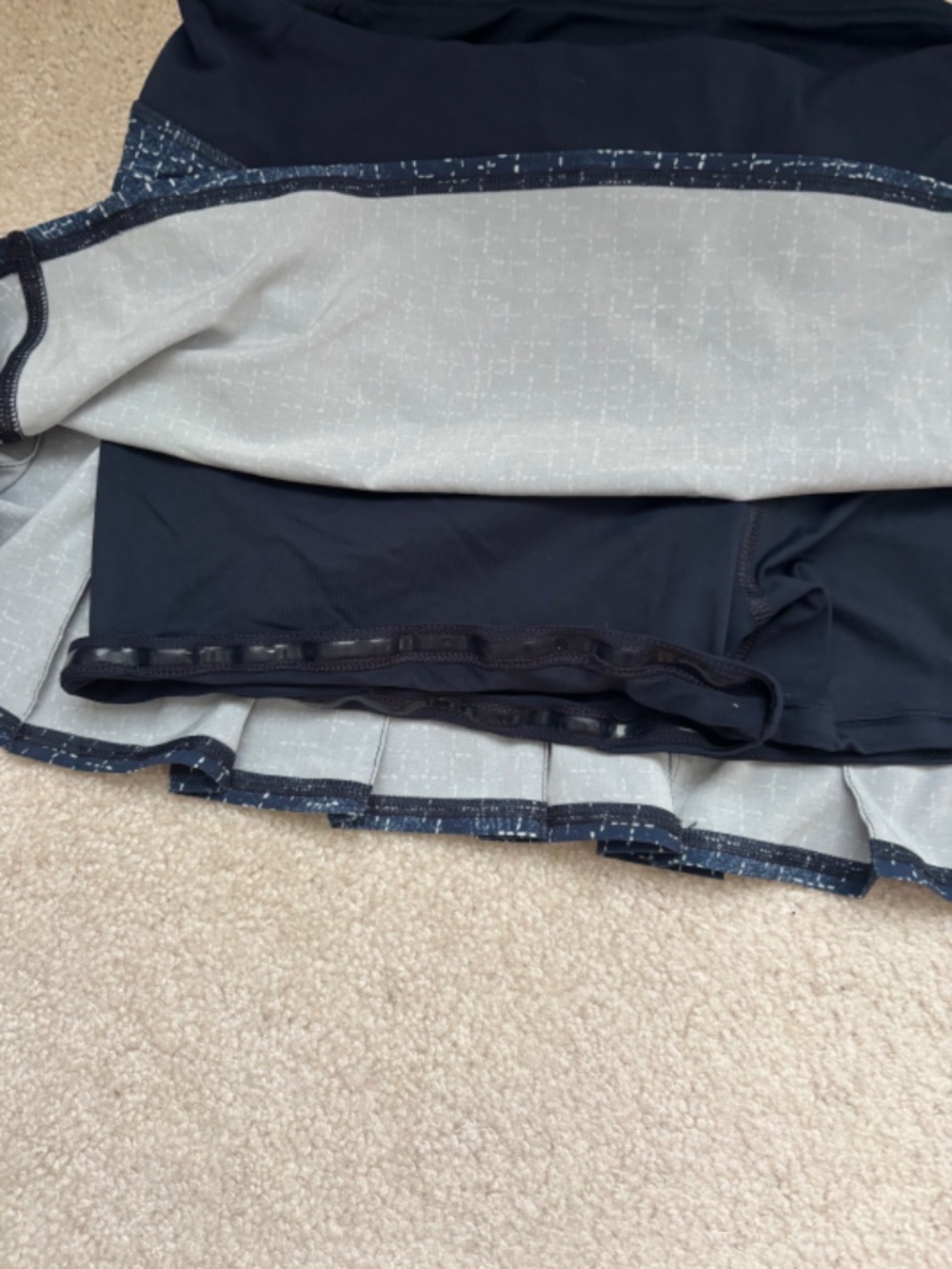 Lululemon Pleated Running Tennis Skirt Skort Blue Print Size 12 - Picture 6 of 6